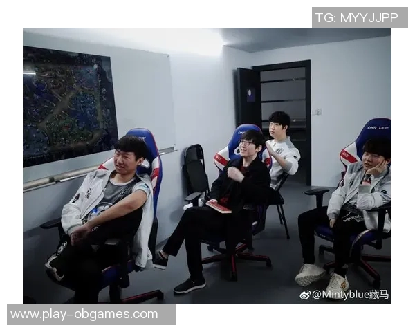 电竞新闻S15LOL赛事中和平精英IG团队协作的精彩瞬间与战术分析